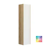 Grote badkamerinspiratie met lichtblauwe meubels, elegante spiegelkasten en grote marmeren tegels voor een klassieke en moderne uitstraling