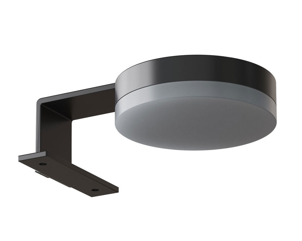 Grote en lichte badkamer in minimalistische stijl met zachte pasteltinten en elegante groene tinten, stijlvolle ronde spiegel en moderne inrichting