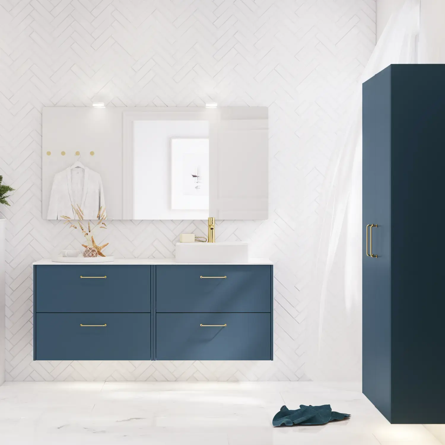 Badkamerinspiratie met badkamermeubels in moderne blauwe kleur, elegante opzetwastafel en grote vierkante spiegel met verlichting, witte visgraattegels zorgen voor een stijlvolle en klassieke uitstraling