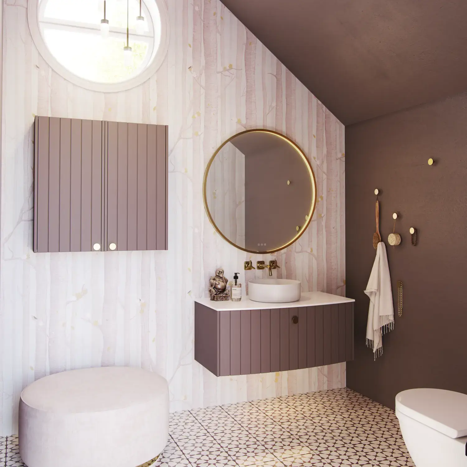 Inspirerend badkamer met op maat gemaakte paarse kasten met elegante groeven, stijlvolle werkblad met opzetwastafel, grote spiegel met messing rand, tegels en muren in paarse tinten creëren een romantische en vrouwelijke uitstraling.