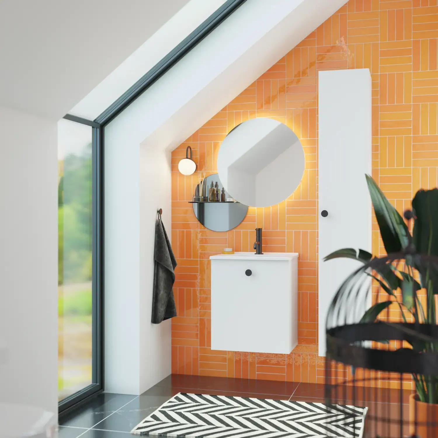 Badkamer met schuin plafond inspiratie met klein wit badmeubel en hoge kast met ronde zwarte handgrepen, evenals mooie ronde spiegel, oranje tegels geven een frisse en moderne look.