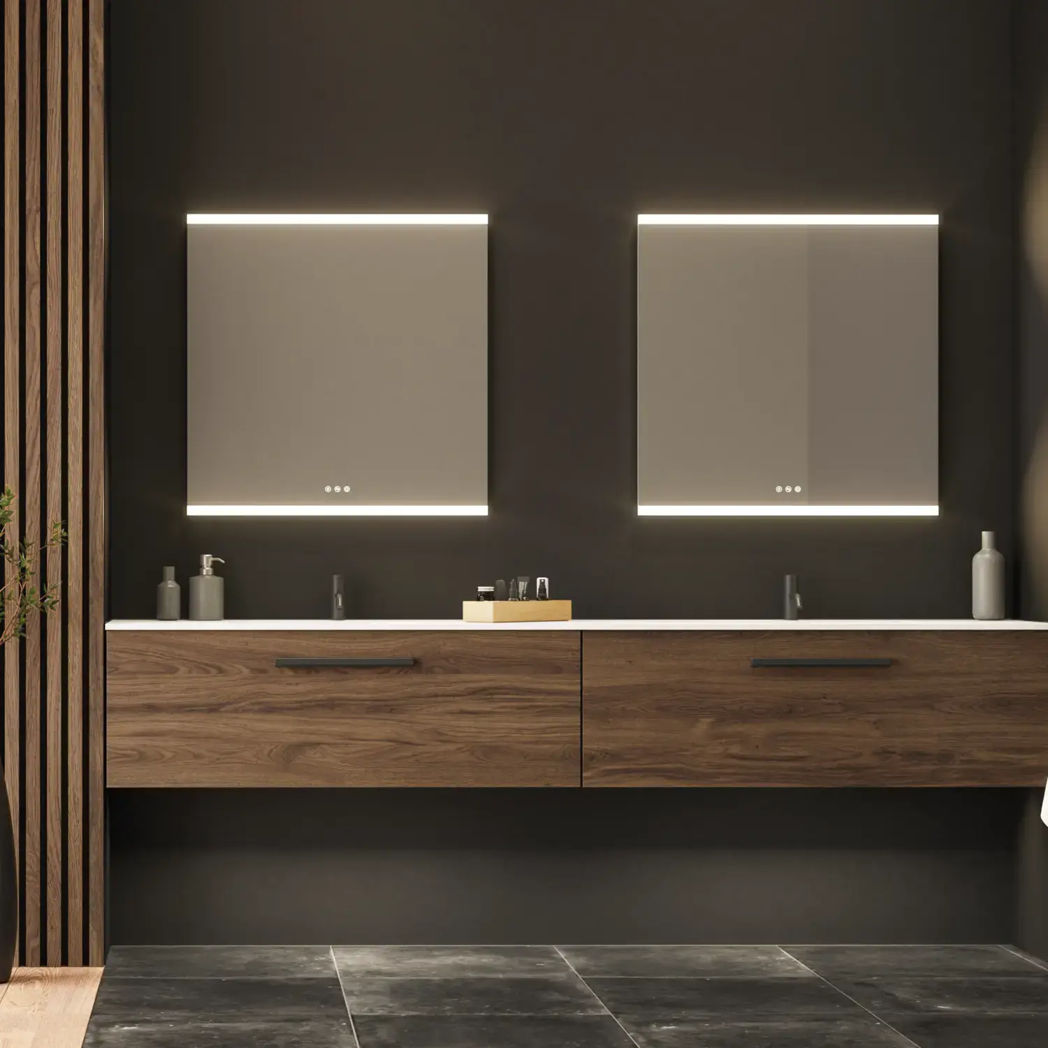 Grote badkamerinspiratie met wastafelmeubels en bruine eikenhouten lamellen, vrijstaand bad, en vierkante spiegels met licht, elegante dubbele wastafel geeft een modern en symmetrisch uiterlijk